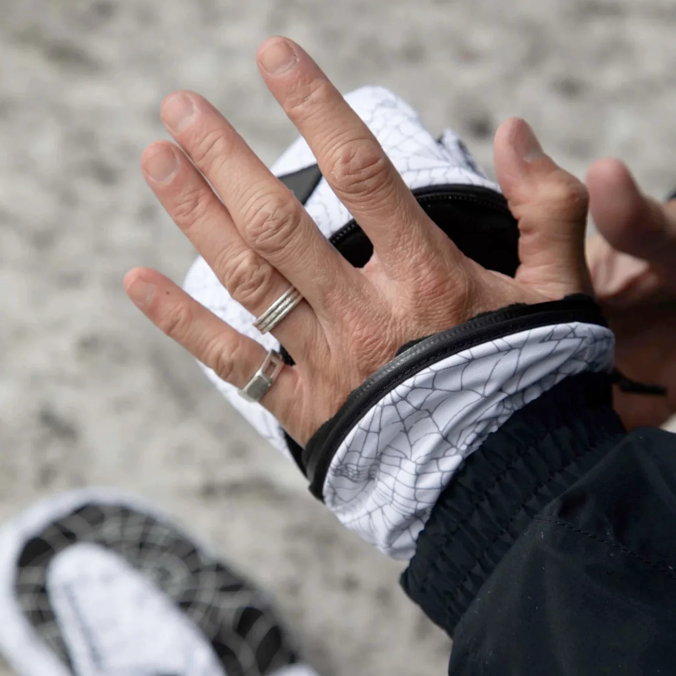 Deathgrip Ghoul Mitts - Image 2