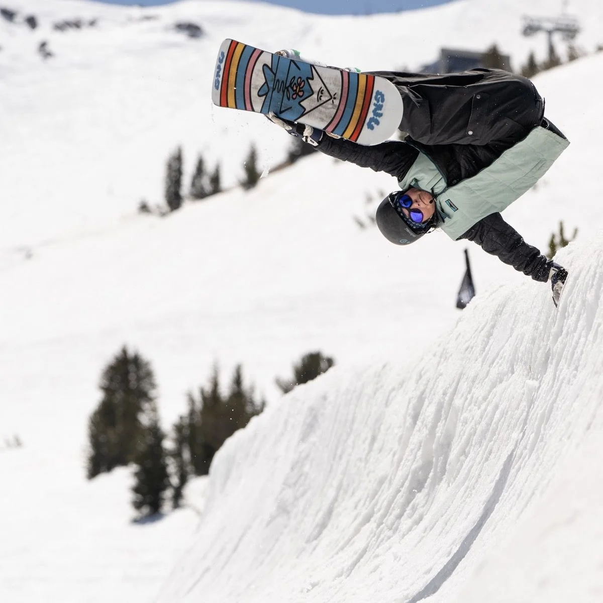 GNU Velvet Womens Snowboard - Image 4